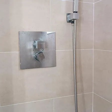 Appartement Sherryflat Toran *